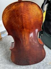 Mittenwald Cello inklusive Meisterbogen von K.W. Uebel; Einzelkauf auch möglich